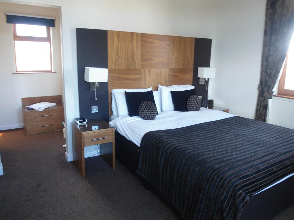 Park Hotel Montrose Bagian luar foto