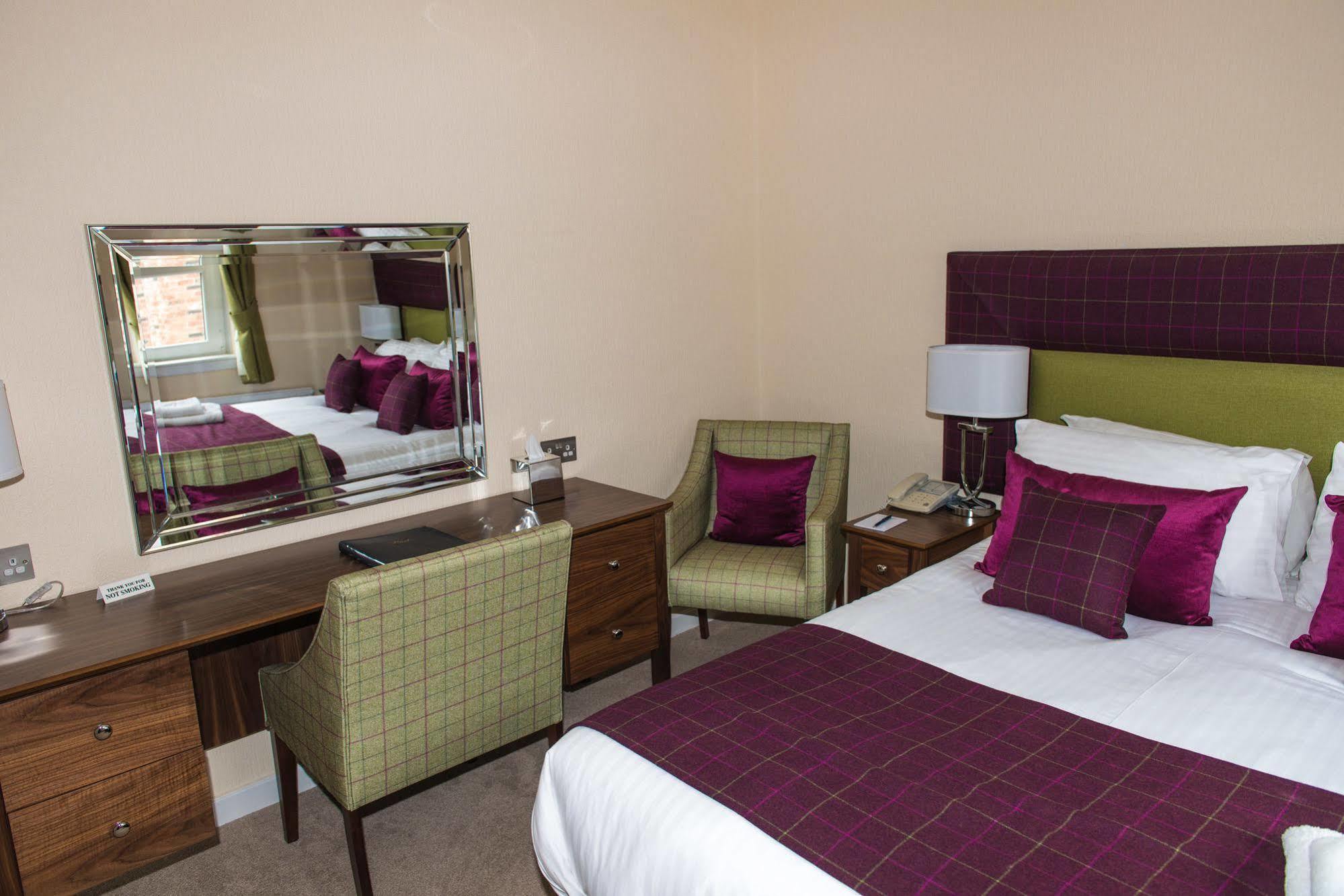 Park Hotel Montrose Bagian luar foto