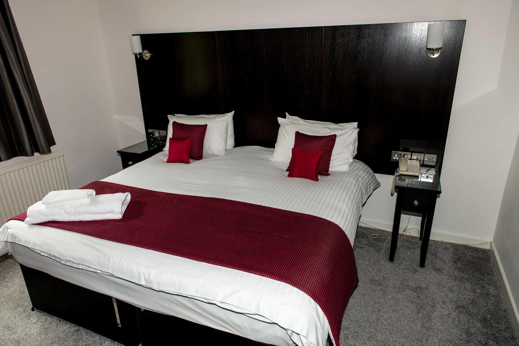 Park Hotel Montrose Bagian luar foto
